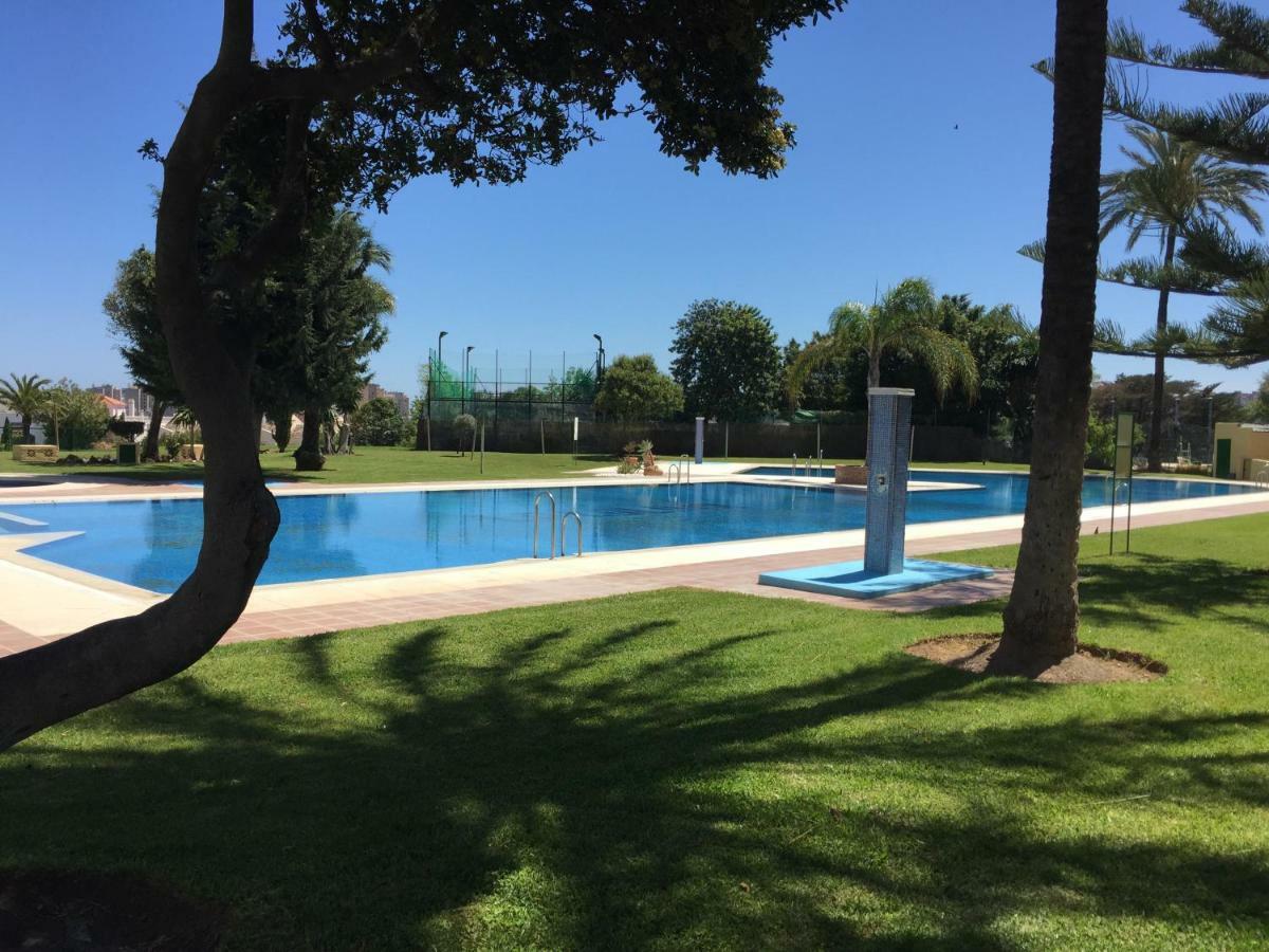 Apartamento Cerca De La Playa Y Campo De Golf Con Piscina Daire Torremolinos Dış mekan fotoğraf