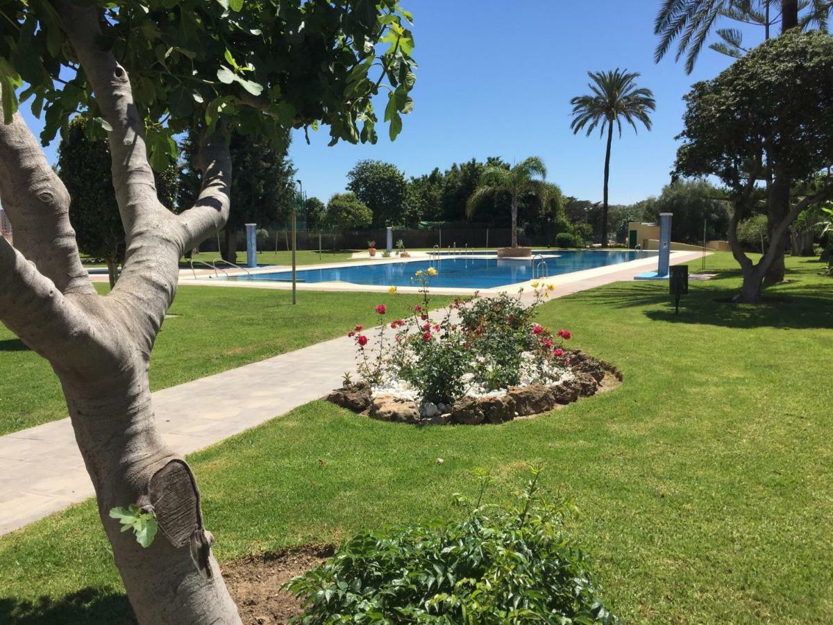 Apartamento Cerca De La Playa Y Campo De Golf Con Piscina Daire Torremolinos Dış mekan fotoğraf