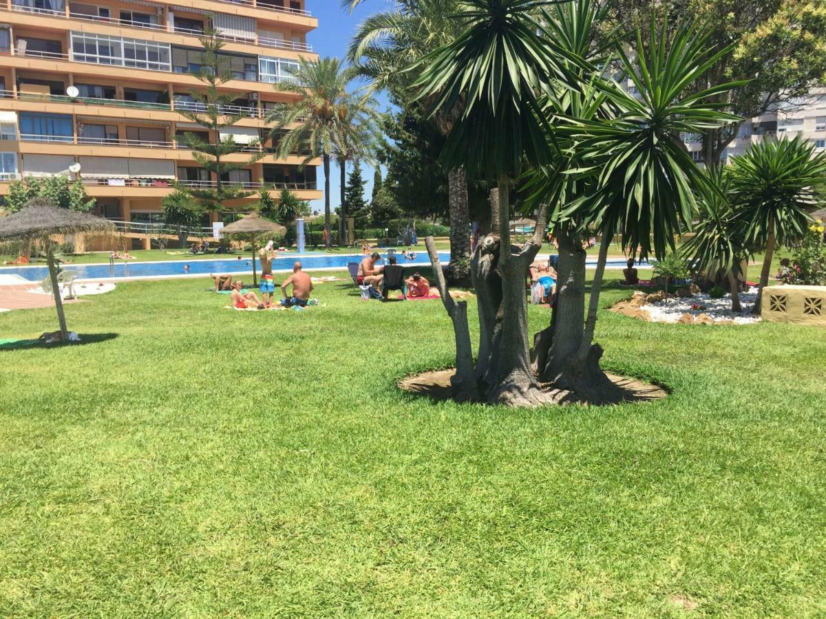 Apartamento Cerca De La Playa Y Campo De Golf Con Piscina Daire Torremolinos Dış mekan fotoğraf